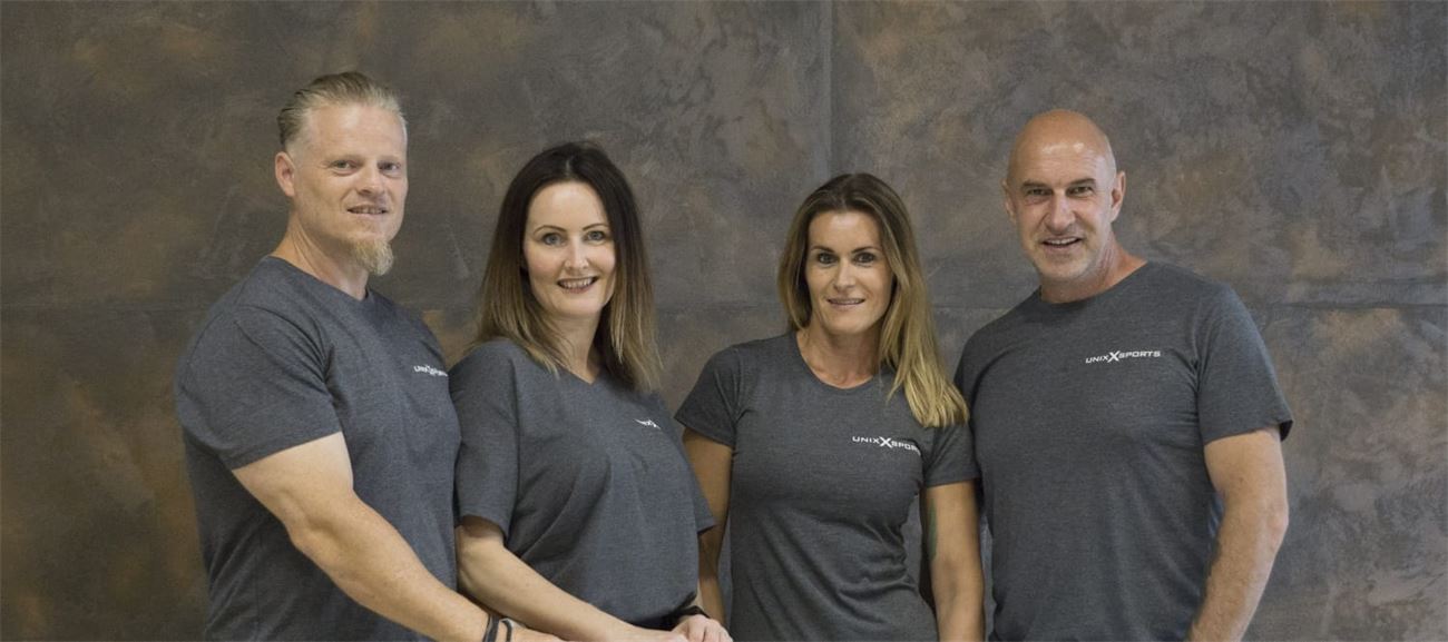 Die Inhaber und das Team von UnixX Sports in Alzey